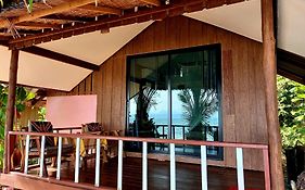 Sabai Sabai Beach Bungalows